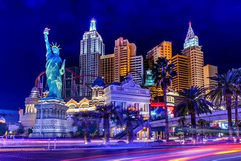 Houses And A Statue Of Liberty In The Night Las Vegas Usa