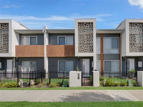 Townhouses For Sale In South Western Sydney Nsw Au