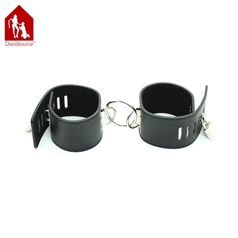Davidsource Leather Handcuffs With Ring Chain Adjustable Lockable Wrist Cuff Restraints Fetish