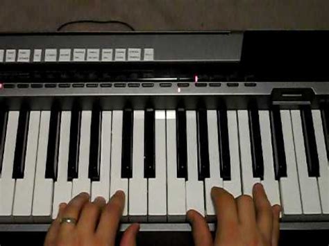 In this video, fender play instructor matt lake teaches you how to play the c and g chords on the guitar in less than 3 minutes. How to play G chord on Piano - YouTube