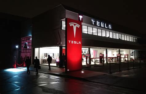 Inside Teslas Melbourne Store 24 Superchargers Now Online Techau