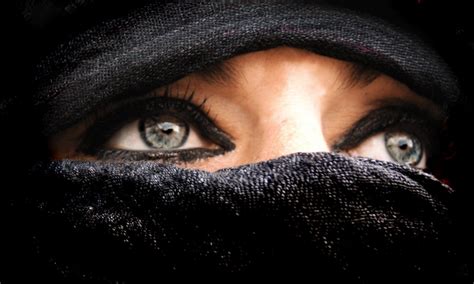 Amazon Pulls ‘sexy Burka Party Outfit After Massive Backlash The