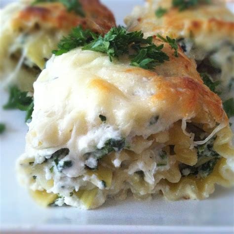 Whats Cooking In The Burbs Spinach Artichoke Lasagna Roll Ups With
