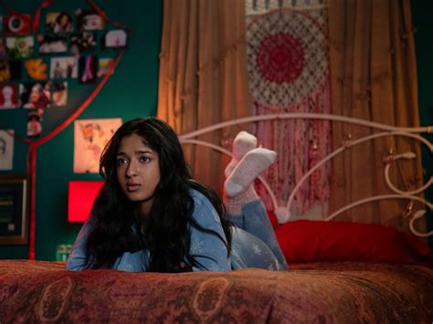 ‘never Have I Ever Season 2 Takes On Teen Therapy Beyond Trauma Sheknows