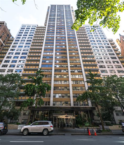 Mayfair Towers At 15 W 72nd St Manhattan Ny Compass