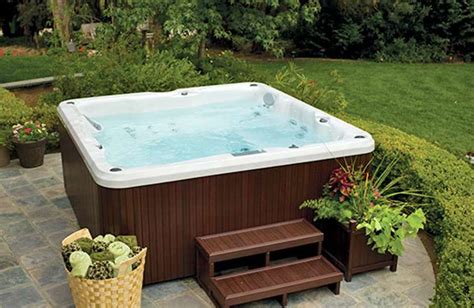 Jacuzzi and hot tubs are not the same. Spa, Hot Tub, or Jacuzzi; We Explain the Difference