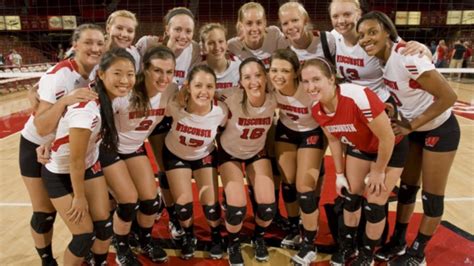 Watch Wisconsin Female Volleyball Players Topless Photos And Videos Leaked To Social Media