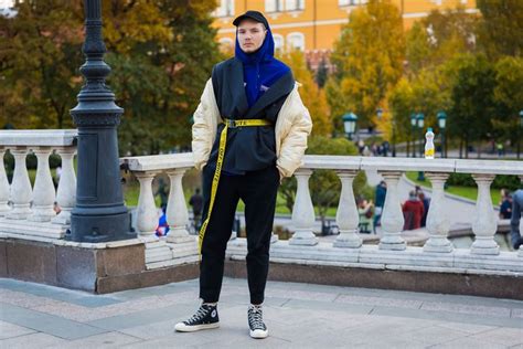 The Best Street Style From Russia Fashion Week Spring 18 Cool Street