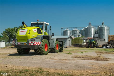 The New Claas Torion 1914 Wheel Loader In Action Claas Flickr