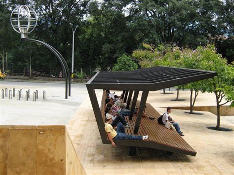 Mobiliarios Modernos En Los Parques Urbanos Parques Alegres Iap