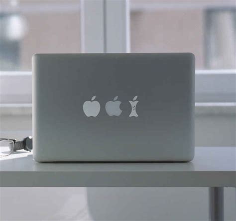 Autocolant Apple Macbook Mestecat Tenstickers