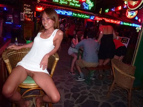 Pantieless Girl Pu Upskirts In Samui Bars Part 3 May 2012