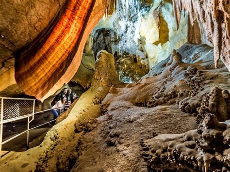 Jenolan Caves Nsw Holidays And Accommodation Things To Do Attractions