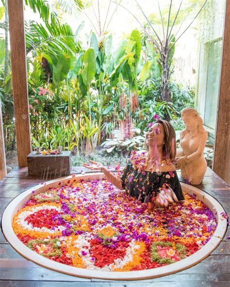 Kaveri Spa At The Udaya Flower Bath Flower Bath Spa Japan Travel Guide