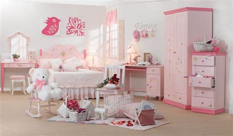 Check spelling or type a new query. Definitely a girly-girl's room. Pink and so sweet ...