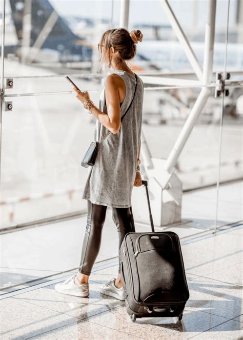 5 Extremely Cute Airport Outfits For Spring Break Travel College Fashion