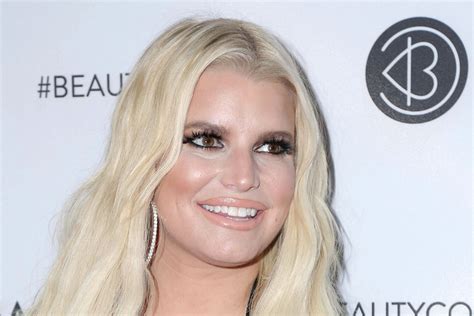 Jessica Simpson Reveals 100 Pound Weight Loss Since Giving Birth