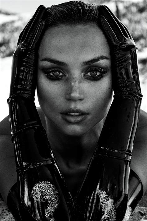 En 2006 ana dejó atrás su isla natal y llegó a madrid casi sin dinero y sin terminar sus estudios de interpretación. ANA DE ARMAS in Vogue Magazine, Mexico 2020 - HawtCelebs