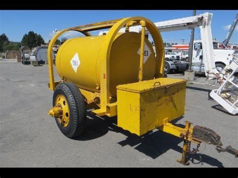 500 Gallon Fuel Tank Trailer With Gas Driven Pump Nozzle And Meter For