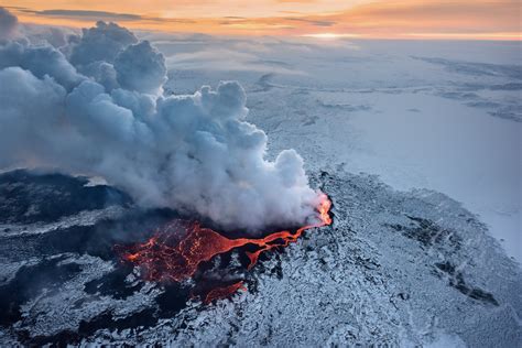 Photographer Captures Stunning Aerial Shots Of Recent Volcano Eruption