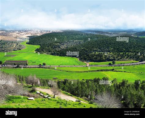 Tel Azekah Hi Res Stock Photography And Images Alamy