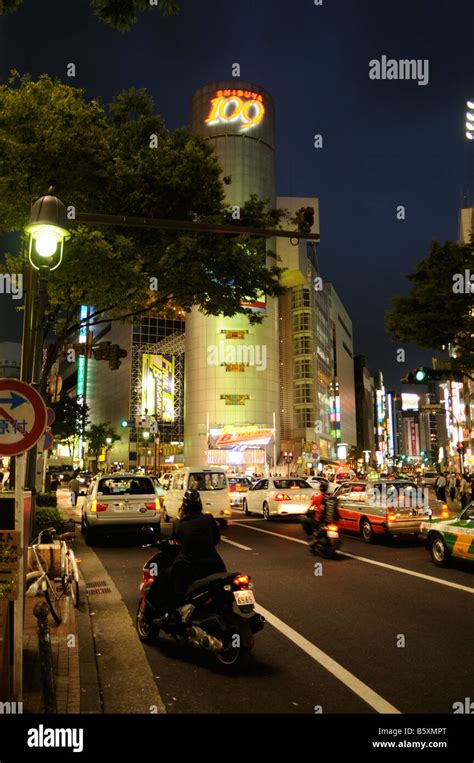Shibuya 109 Building Popular Fashion Stores For Young Japanese People