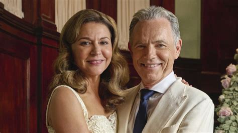The Resident Bruce Greenwood And Jane Leeves On Kitbells Intimate
