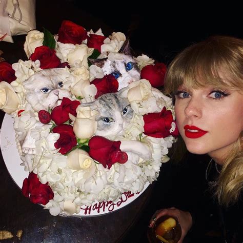 Taylor Swift Celebrates 30th Birthday With Cat Cake Katy Perry Note