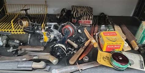 Lot Fishing Reels Knives Etc Dixons Auction At Crumpton