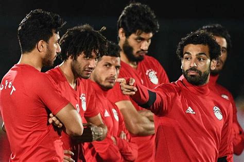 المنتخب الإماراتي يستعد لمواجهة الهند وديًا. المنتخب الوطني يواجه اليونان بالزي التقليدي | المصري اليوم