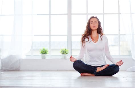 Kardish Team 3 Ways Yoga Can Improve Your Mental Health With The Rise