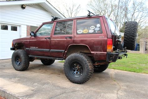 Upgrade Your Jeep Xj With 33 Inch Tires Off Roading Adventures