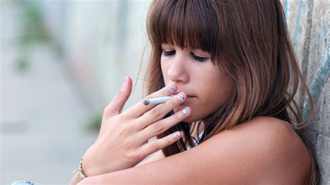 Dicke Teenager Rauchen Häufiger Nichtraucher Werden Rauchen Gesundheit