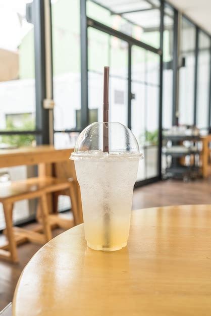 Premium Photo Iced Honey Lemon Soda