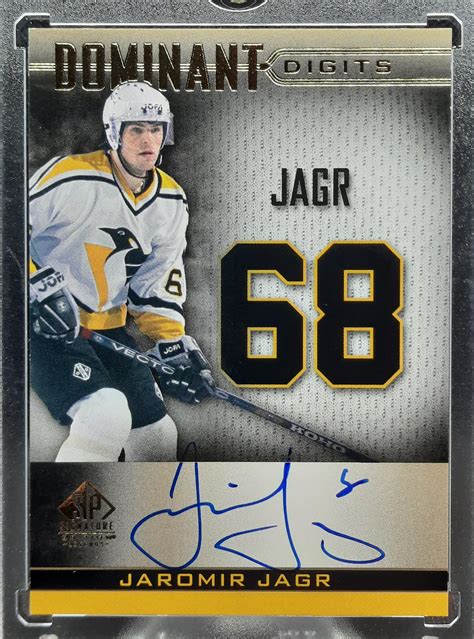 The ageless wonder for Signature Sunday : r/hockeycards