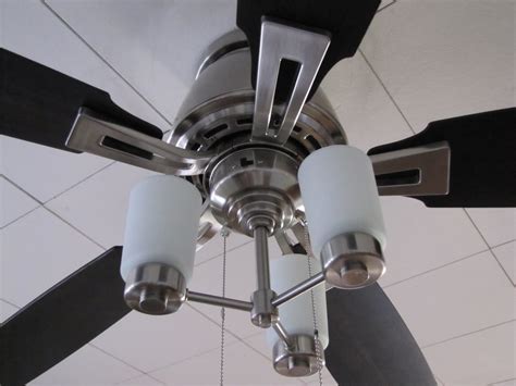 Ceiling fan manufacturers can use a variety of light bulbs sizes in their ceiling fan light kits. Contemporary Ceiling Fans with Light - HomesFeed