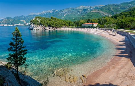 Visit montenegro, a country of tall people, dramatic nature contrasts and colorful rains. Les 10 plus belles plages du Monténégro : où se baigner
