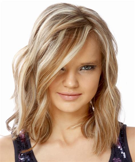 30 Medium Blonde Hairstyles For Women Go Bold And Blonde