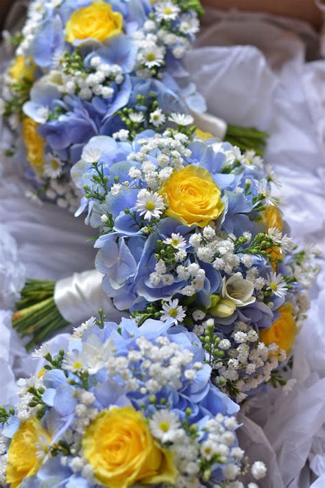Wholesale wedding flowers online ensures that you will have replacement of flowers at no additional cost if by some unforeseen reason the flowers you ordered are not available. Wedding Flowers Blog: Ellie's Yellow and Blue Wedding ...
