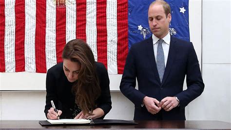 Kate Middleton Prince William Sign Book Of Condolences For Orlando Shooting Victims