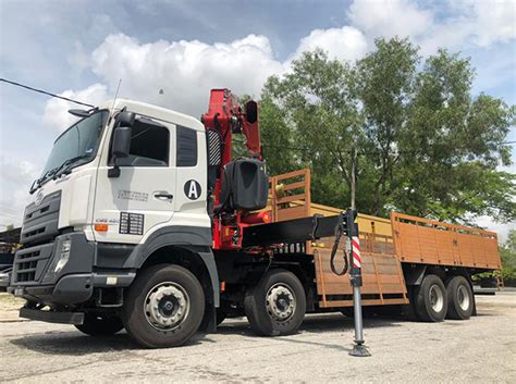 The unic lori kren 3 ton is in good working condition. Lorry Crane Rental | Sewa Lorry Malaysia | Generator Set ...