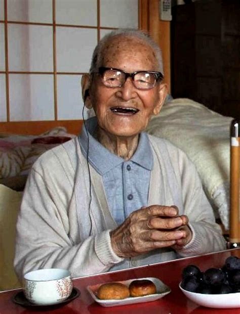 un japonés de 115 años el más anciano del mundo noticias de sociedad en diario de navarra