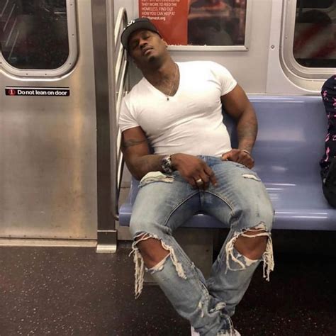 Jamari Fox 🦊🍒s Instagram Post Dont Feel Comfortable Sleeping On The