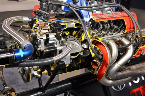 5 Ways A Modern Car Engine Differs From An Old Car Engine Motor Era