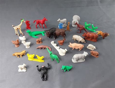 Miscellaneous Lot Of Plastic Toy Animals