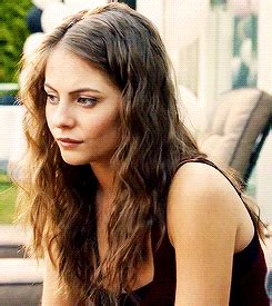 Willa Holland Gif Brunette Actresses Thea Queen Felicity Smoak