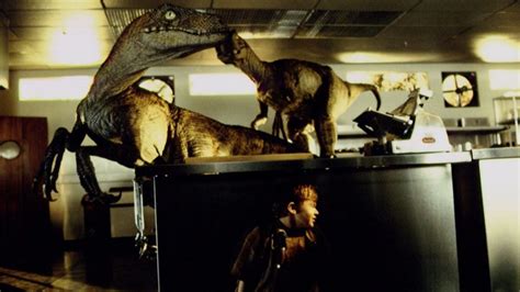 El Error Nunca Visto En La Escena De Los Velociraptors De Jurassic Park