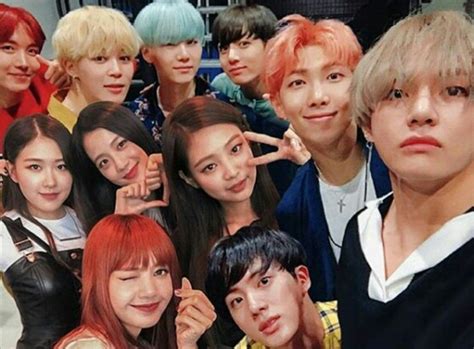 Foto foto blackpink dan bts. BTS dan BLACKPINK Mendunia, Royalti Lagu K-Pop Meningkat ...
