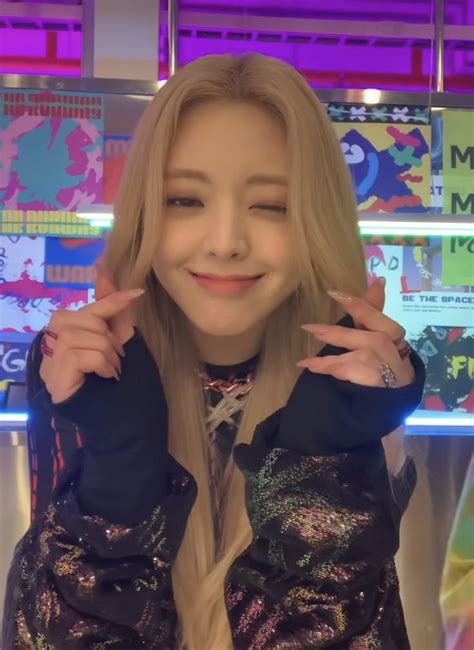Pin By Updates ` On Itzy 있지 In 2022 Itzy Kpop Girls Girl