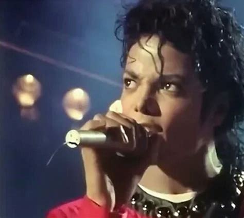 ♥ Michael Jackson ♥ BAD World Tour 1987 | Michael jackson bad, Michael jackson, Micheal jackson